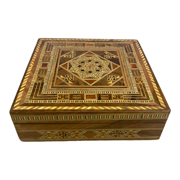 Mandala Boho Handcrafted Wood Velvet Lined Keepsake Box Decorative Case - Picture 5 of 8